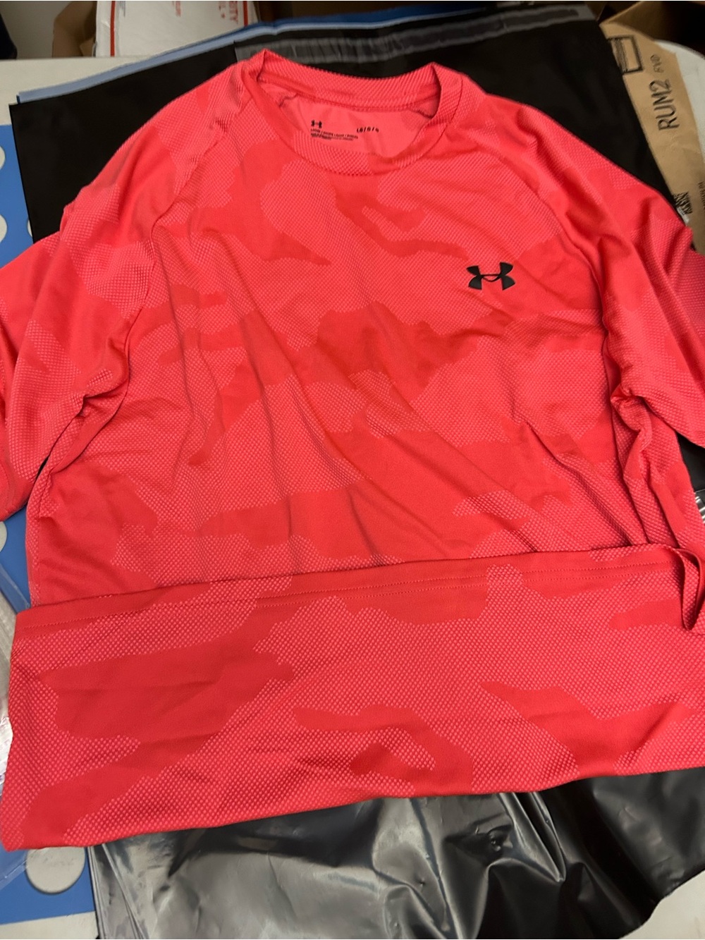 Under Armour Men’s Bright Red Camo Short Sleeve Performance Tee
